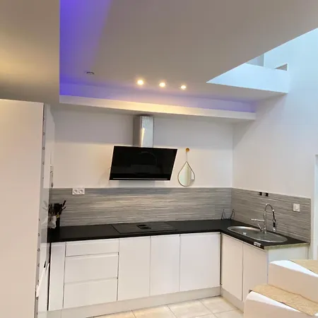 Chambre Agreable Et Moderne Beauvais