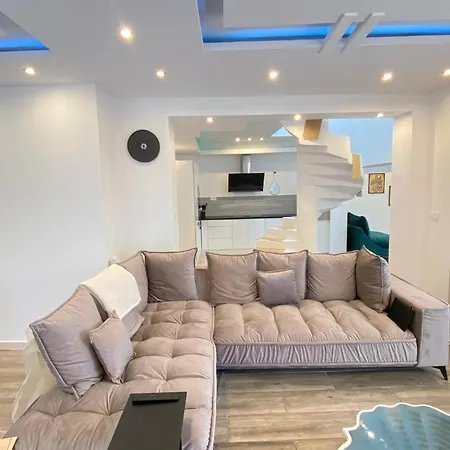 Chambre Agreable Et Moderne