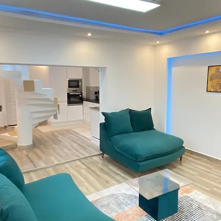 Chambre Agreable Et Moderne *